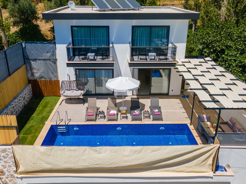  gece  -  Kasım
  | İslamlar Köyü’nde Jakuzili ve Korunaklı Havuzlu Kiralık Villa