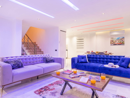 gece  -  Kasım
  | İslamlar Köyü’nde Jakuzili ve Korunaklı Havuzlu Kiralık Villa