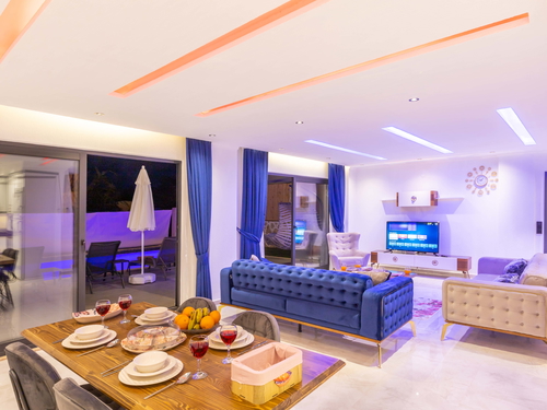  gece  -  Kasım
  | İslamlar Köyü’nde Jakuzili ve Korunaklı Havuzlu Kiralık Villa