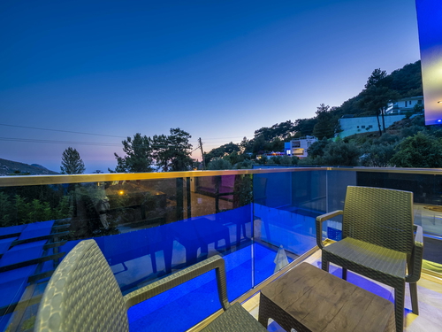  gece  -  Kasım
  | Kalkan İslamlar’da Deniz Manzaralı, Isıtmalı Kapalı Havuzlu Balayı Villası