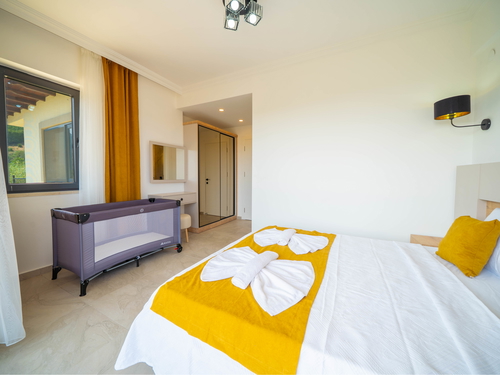 gece  -  Kasım
  | Villa Kaş Çukurbağ’da Muhafazakar, Özel Havuzlu 6 Kişilik Kiralık Villa