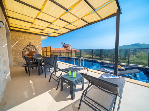 gece - Kasım
| Villa Kaş Çukurbağ’da Muhafazakar, Özel Havuzlu 6 Kişilik Kiralık Villa