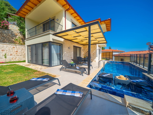  gece  -  Kasım
  | Villa Kaş Çukurbağ’da Muhafazakar, Özel Havuzlu 6 Kişilik Kiralık Villa