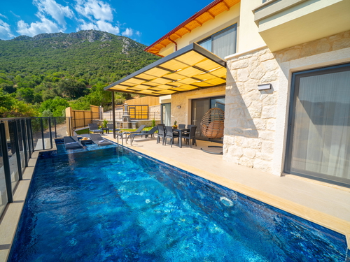 gece - Kasım
| Villa Kaş Çukurbağ’da Muhafazakar, Özel Havuzlu 6 Kişilik Kiralık Villa