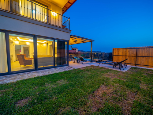  gece  -  Kasım
  | Villa Kaş Çukurbağ’da Muhafazakar, Özel Havuzlu 6 Kişilik Kiralık Villa