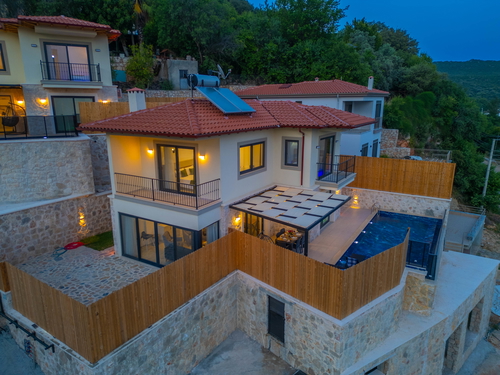  gece  -  Kasım
  | Kaş Çukurbağ’da Doğa Manzaralı Lüks Kiralık Villa