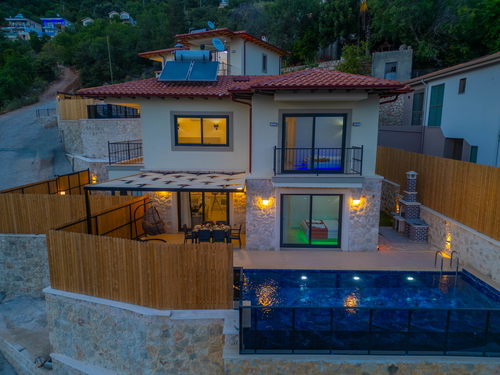  gece  -  Kasım
  | Kaş Çukurbağ’da Doğa Manzaralı Lüks Kiralık Villa