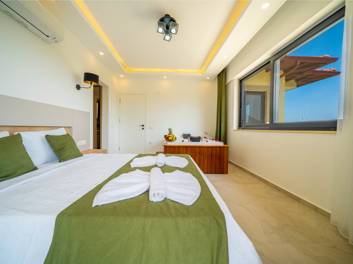gece - Kasım
| Kaş Çukurbağ’da Doğa Manzaralı Lüks Kiralık Villa