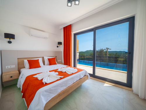 gece - Kasım
| Kaş Çukurbağ’da Doğa Manzaralı Lüks Kiralık Villa