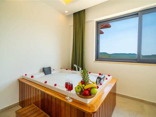 gece - Kasım
| Kaş Çukurbağ’da Doğa Manzaralı Lüks Kiralık Villa