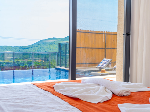  gece  -  Kasım
  | Kaş Çukurbağ’da Doğa Manzaralı Lüks Kiralık Villa