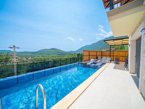 gece - Kasım
| Kaş Çukurbağ’da Doğa Manzaralı Lüks Kiralık Villa