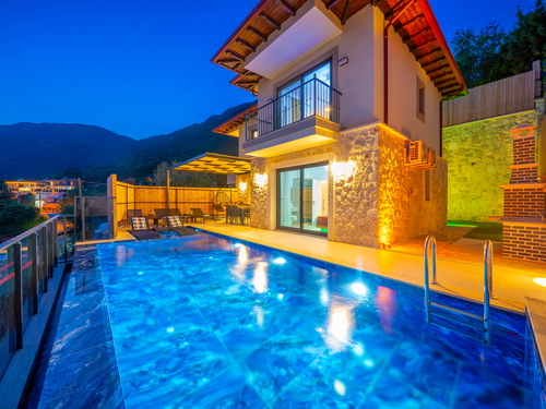  gece  -  Kasım
  | Kaş Çukurbağ’da Doğa Manzaralı Lüks Kiralık Villa