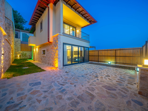 gece - Kasım
| Kaş Çukurbağ’da Doğa Manzaralı Lüks Kiralık Villa