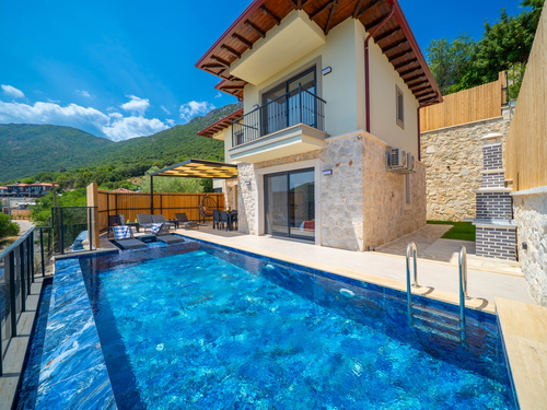 gece - Kasım
| Kaş Çukurbağ’da Doğa Manzaralı Lüks Kiralık Villa