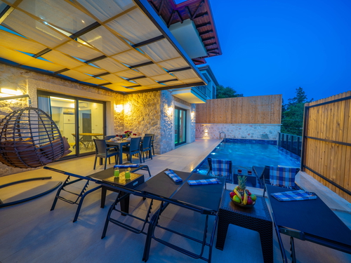  gece  -  Kasım
  | Kaş Çukurbağ’da Doğa Manzaralı Lüks Kiralık Villa