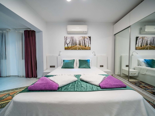 gece - Kasım
| Kalkan Kördere’de Kısmi Deniz Manzaralı Lüks Villa