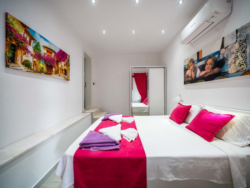  gece  -  Kasım
  | Kalkan Kördere’de Kısmi Deniz Manzaralı Lüks Villa