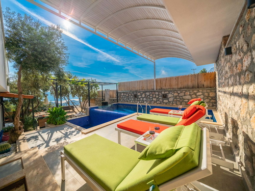  gece  -  Kasım
  | Kalkan Kördere’de Kısmi Deniz Manzaralı Lüks Villa