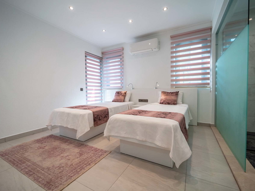  gece  -  Kasım
  | Kalkan Kördere’de Kapalı Isıtma Havuzlu ve Deniz Manzaralı Villa
