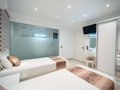  gece  -  Kasım
  | Kalkan Kördere’de Kapalı Isıtma Havuzlu ve Deniz Manzaralı Villa