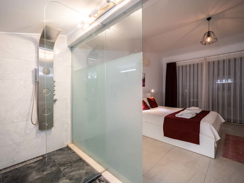  gece  -  Kasım
  | Kalkan Kördere’de Kapalı Isıtma Havuzlu ve Deniz Manzaralı Villa