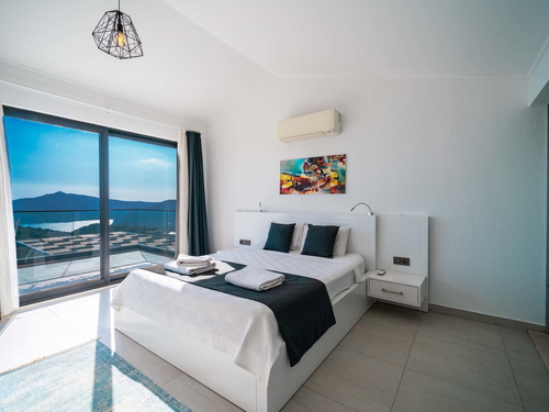  gece  -  Kasım
  | Kalkan Kördere’de Kapalı Isıtma Havuzlu ve Deniz Manzaralı Villa