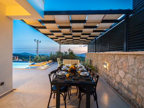  gece  -  Kasım
  | Kalkan Kördere’de Kapalı Isıtma Havuzlu ve Deniz Manzaralı Villa