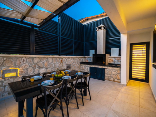  gece  -  Kasım
  | Kalkan Kördere’de Kapalı Isıtma Havuzlu ve Deniz Manzaralı Villa