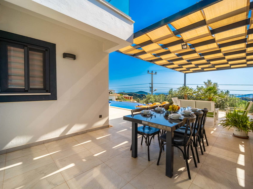 gece - Kasım
| Kalkan Kördere’de Kapalı Isıtma Havuzlu ve Deniz Manzaralı Villa