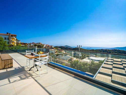  gece  -  Kasım
  | Kalkan Kördere’de Kapalı Isıtma Havuzlu ve Deniz Manzaralı Villa