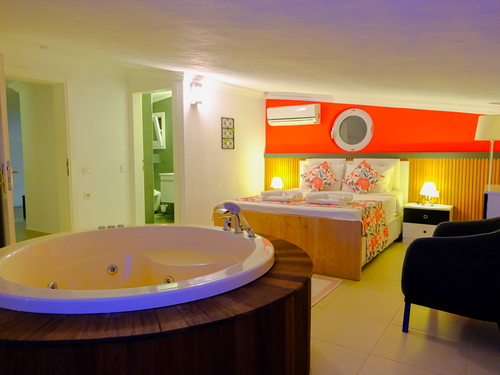 gece - Kasım
| Kaş Kalkan Bezirgan’da Isıtmalı ve Korunaklı Lüks Villa