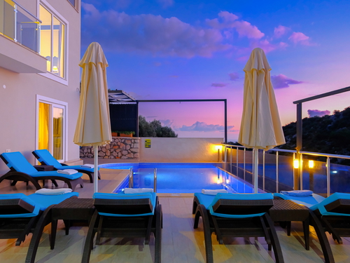  gece  -  Kasım
  | Kaş Kalkan Bezirgan’da Isıtmalı ve Korunaklı Lüks Villa