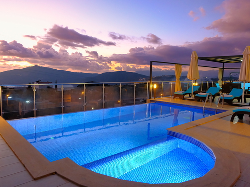  gece  -  Kasım
  | Kaş Kalkan Bezirgan’da Isıtmalı ve Korunaklı Lüks Villa