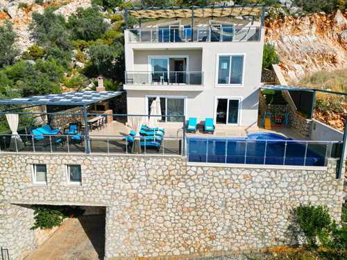  gece  -  Kasım
  | Kaş Kalkan Bezirgan’da Isıtmalı ve Korunaklı Lüks Villa