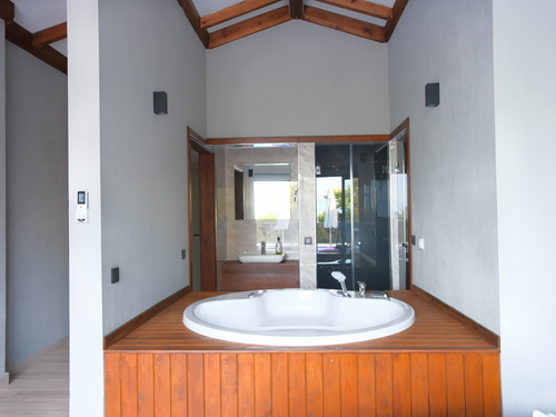  gece  -  Kasım
  | Kalkan Üzümlü’de Hamam Sauna Jakuzili Korunaklı Villa