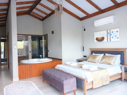  gece  -  Kasım
  | Kalkan Üzümlü’de Hamam Sauna Jakuzili Korunaklı Villa