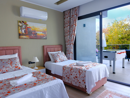  gece  -  Kasım
  | Kalkan Üzümlü’de Hamam Sauna Jakuzili Korunaklı Villa
