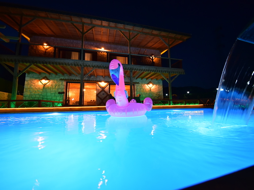  gece  -  Kasım
  | Demre Davazlar’da Jakuzili ve Bahçeli Kiralık Villa