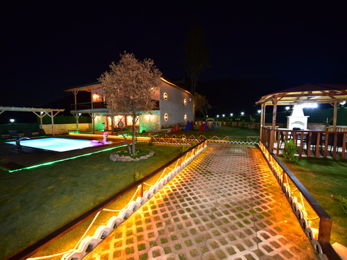  gece  -  Kasım
  | Demre Davazlar’da Jakuzili ve Bahçeli Kiralık Villa
