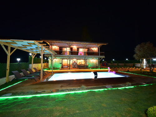  gece  -  Kasım
  | Demre Davazlar’da Jakuzili ve Bahçeli Kiralık Villa