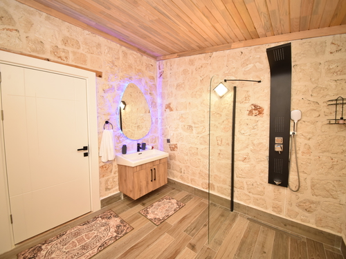  gece  -  Kasım
  | Demre Davazlar’da Jakuzili ve Bahçeli Kiralık Villa