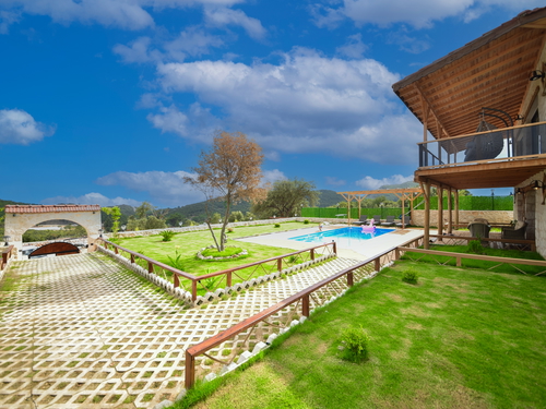 gece  -  Kasım
  | Demre Davazlar’da Jakuzili ve Bahçeli Kiralık Villa