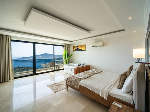 gece - Kasım
| Kalkan Kördere’de Deniz Manzaralı ve Muhafazakar 6 Kişilik Tatil Villası