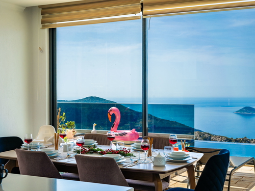 gece - Kasım
| Kalkan Kördere’de Deniz Manzaralı ve Muhafazakar 6 Kişilik Tatil Villası