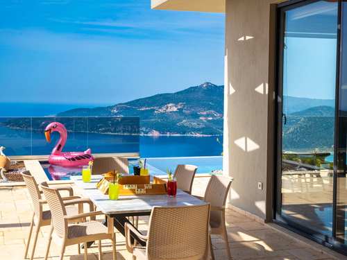  gece  -  Kasım
  | Kalkan Kördere’de Deniz Manzaralı ve Muhafazakar 6 Kişilik Tatil Villası