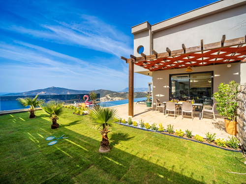  gece  -  Kasım
  | Kalkan Kördere’de Deniz Manzaralı ve Muhafazakar 6 Kişilik Tatil Villası