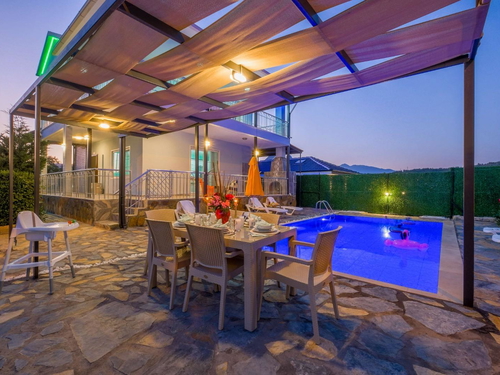 gece - Kasım
| Fethiye Seydikemer’de Doğa İçinde Romantik ve Huzurlu Tatil Villası