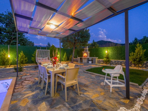  gece  -  Kasım
  | Fethiye Seydikemer’de Doğa İçinde Romantik ve Huzurlu Tatil Villası
