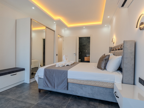  gece  -  Kasım
  | Kalkan Kördere’de Deniz Manzaralı, Hamam ve Sauna’lı Lüks Villa